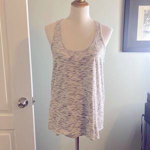 Lululemon Flowy racer back Tank size large great used condition